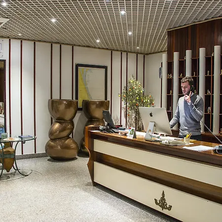 酒店 Bellavista Club-caroli 3*
