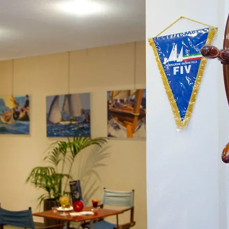 Hotel Bellavista Club-caroli 3*