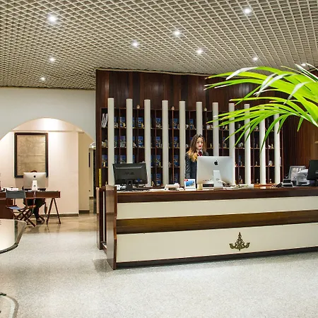 Hotel Bellavista Club-caroli 3*