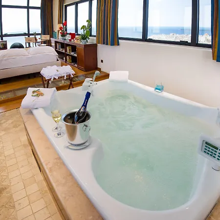 Bellavista Club-caroli Hotel 3*